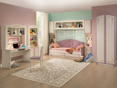 Акварель Полка навесная. Фото