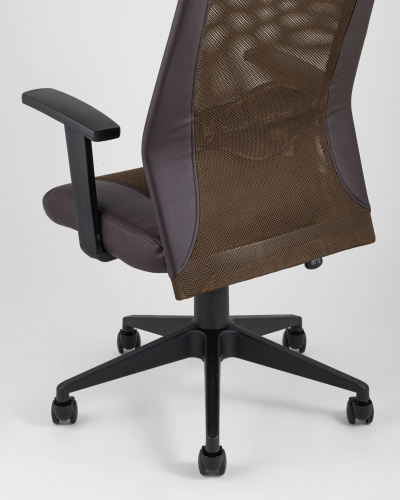 Кресло офисное TopChairs Studio коричневое. Фото №8